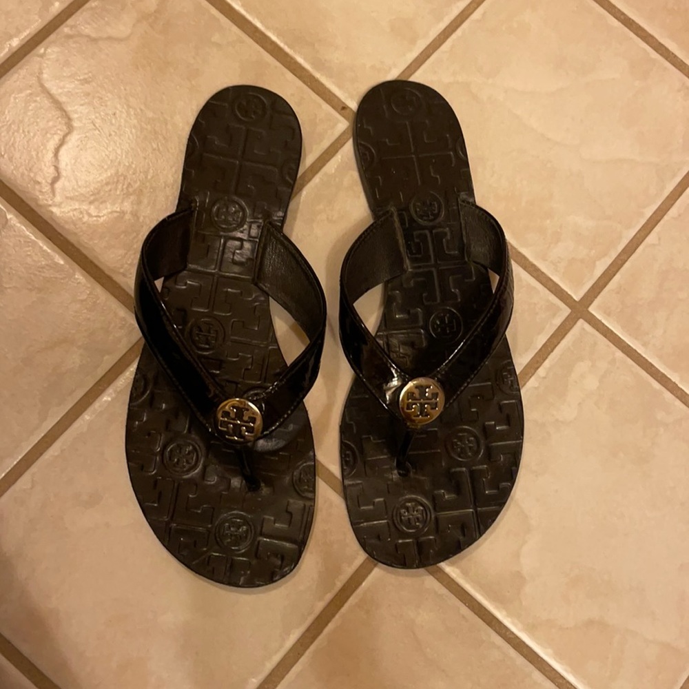 Tory Burch Tora Sandals- black